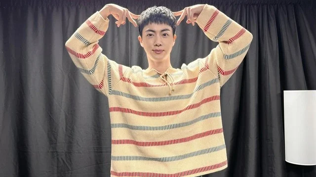 BTSジンがハグ会でキス寸前！相手は日本人？警察の出動も…一体何が？